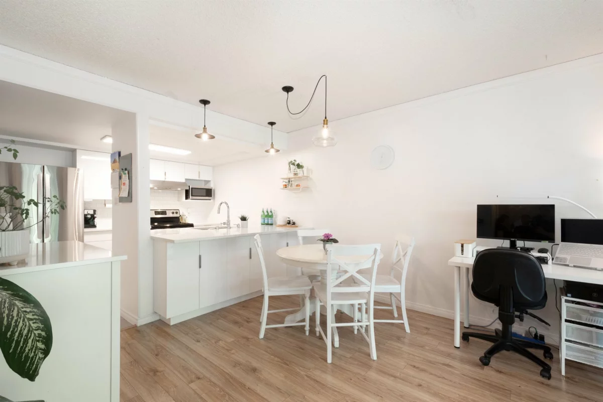 Powder Room Photo of 8 385 Ginger Drive, New Westminster, BC