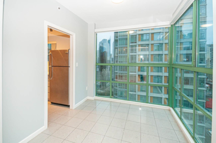 1606 909 Burrard Street, Vancouver, BC