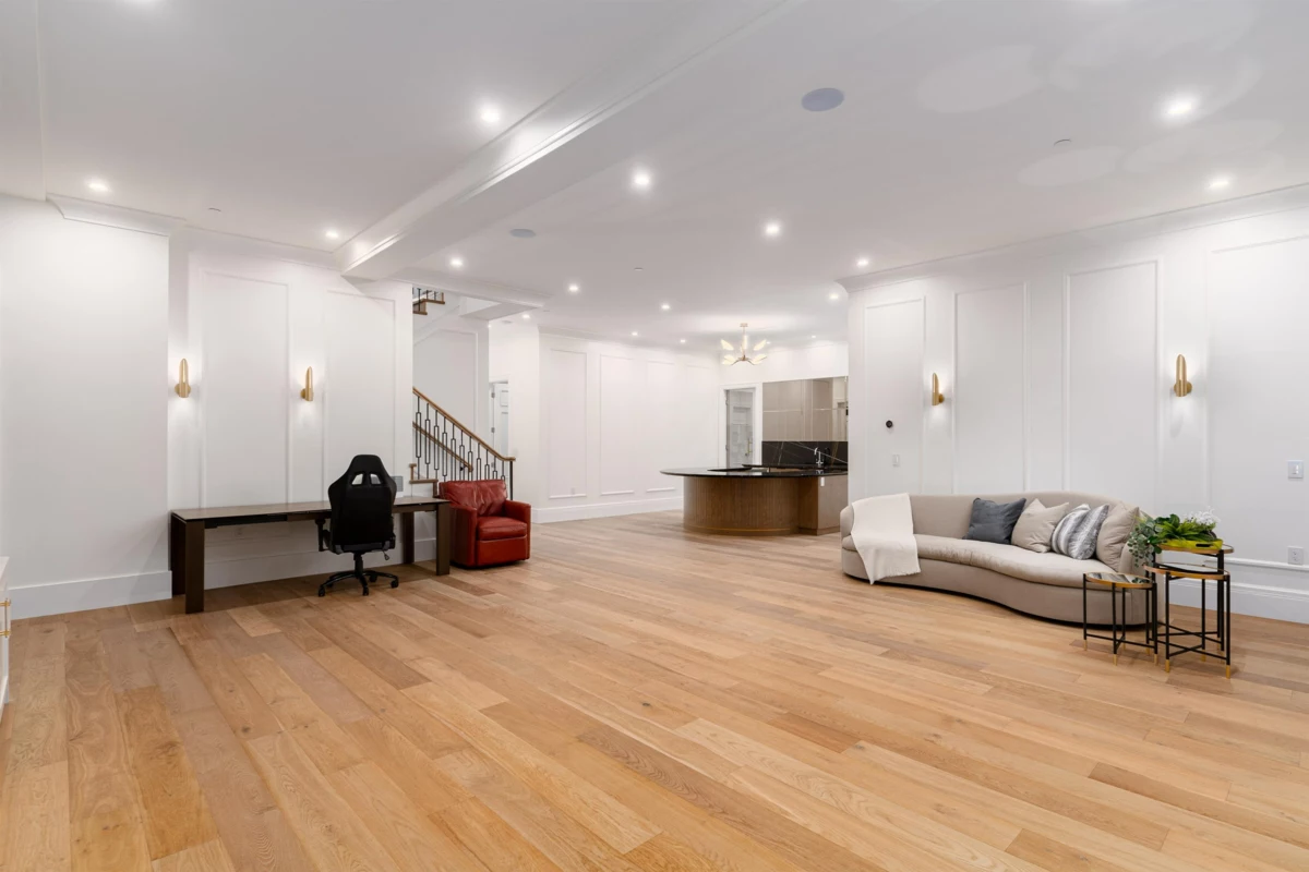 Front Yard Photo of 6005 Alma Street, Vancouver, BC