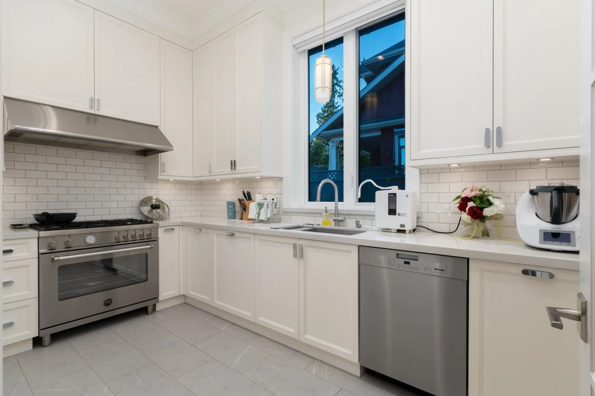 Guest Bathroom Photo of 6005 Alma Street, Vancouver, BC