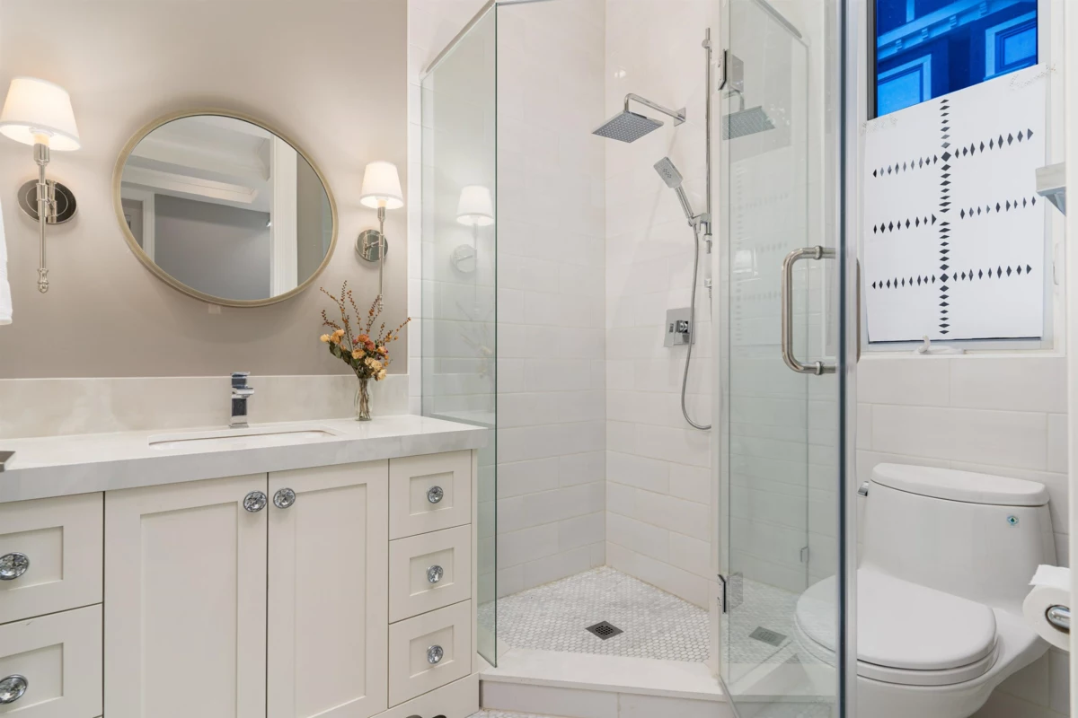 Loft / Bonus Room Photo of 6005 Alma Street, Vancouver, BC