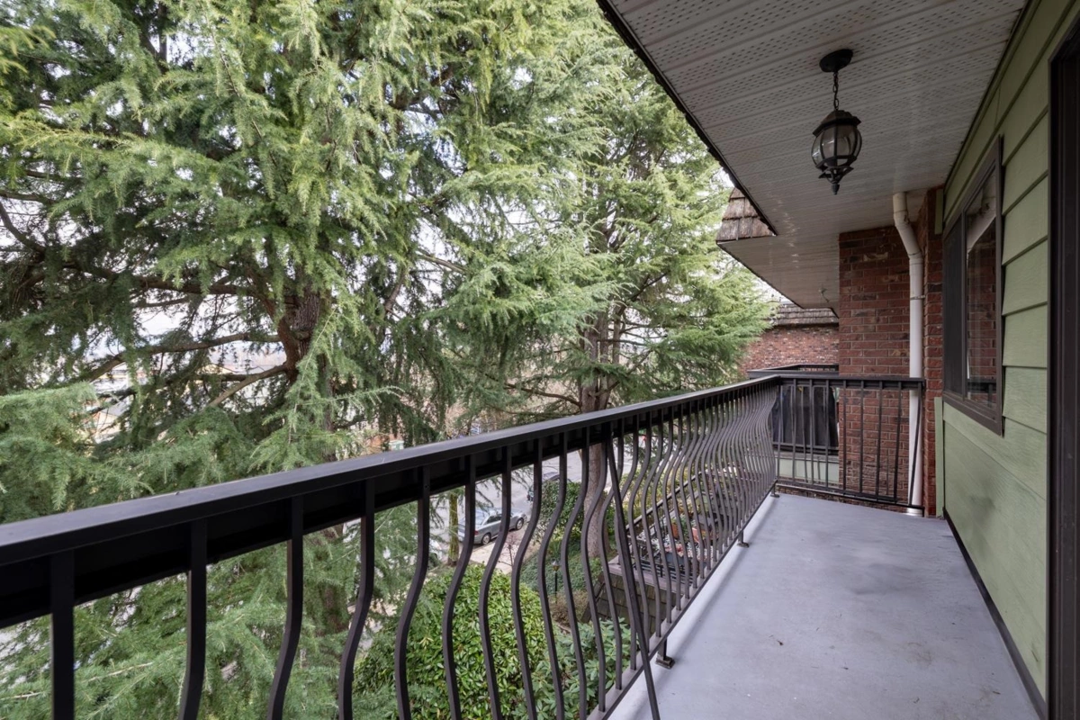 Garden / Landscaping Photo of 326 680 E 5th Avenue, Vancouver, BC