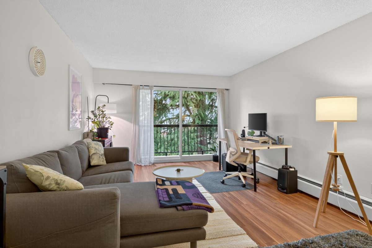 Pantry Photo of 326 680 E 5th Avenue, Vancouver, BC