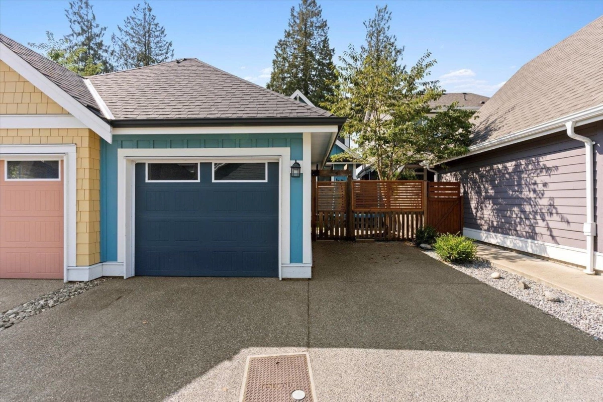 Basement Recreation Room Photo of 5408 Peach Road, Chilliwack, BC