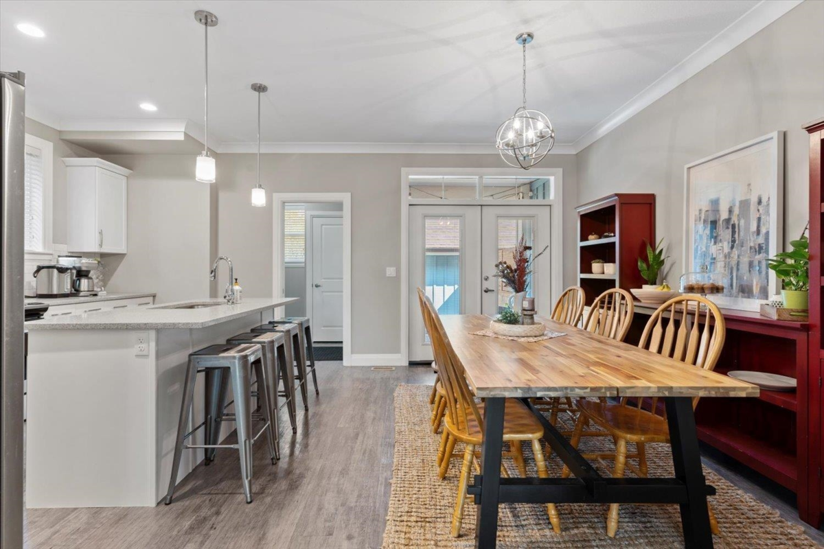 Breakfast Nook Photo of 5408 Peach Road, Chilliwack, BC