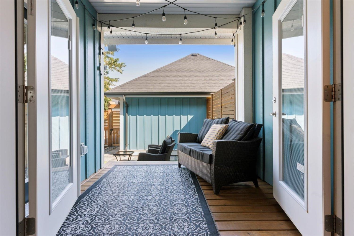 Mudroom Photo of 5408 Peach Road, Chilliwack, BC