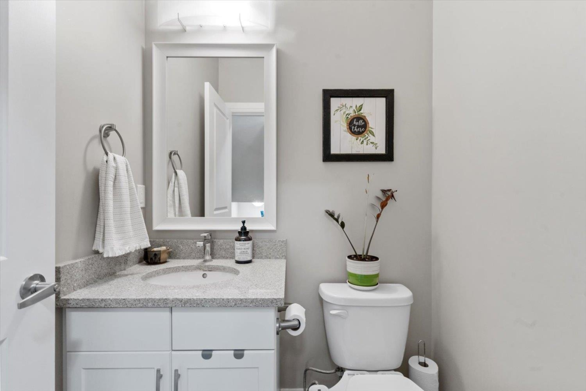 Pantry Photo of 5408 Peach Road, Chilliwack, BC