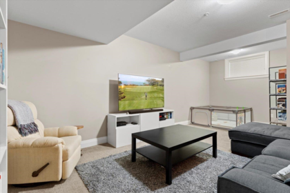 Swimming Pool Photo of 5408 Peach Road, Chilliwack, BC