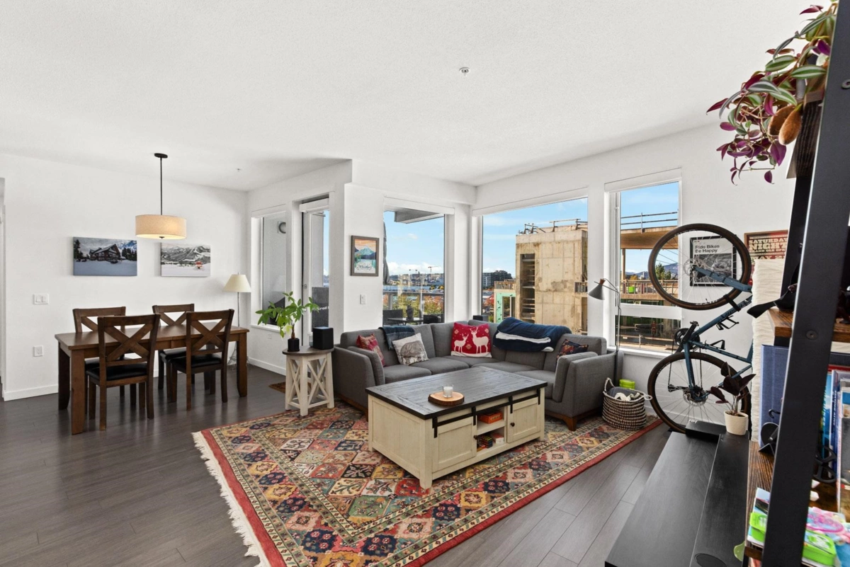 Breakfast Nook Photo of 208 277 W 1st Street, North Vancouver, BC