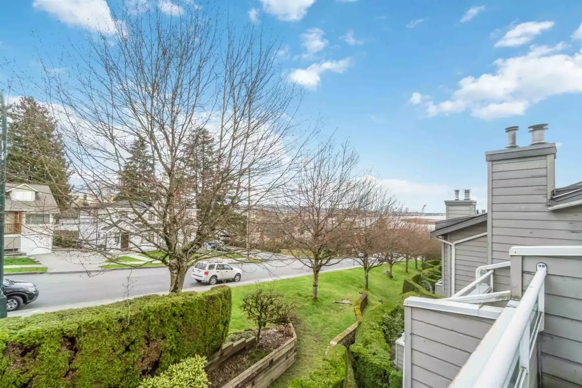 Basement Recreation Room Photo of 54 323 Governors Court, New Westminster, BC
