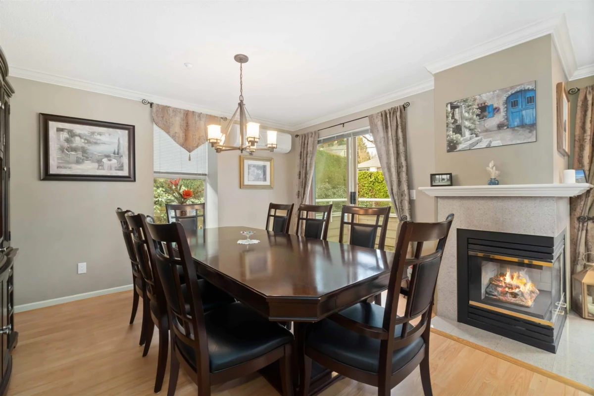 Breakfast Nook Photo of 54 323 Governors Court, New Westminster, BC