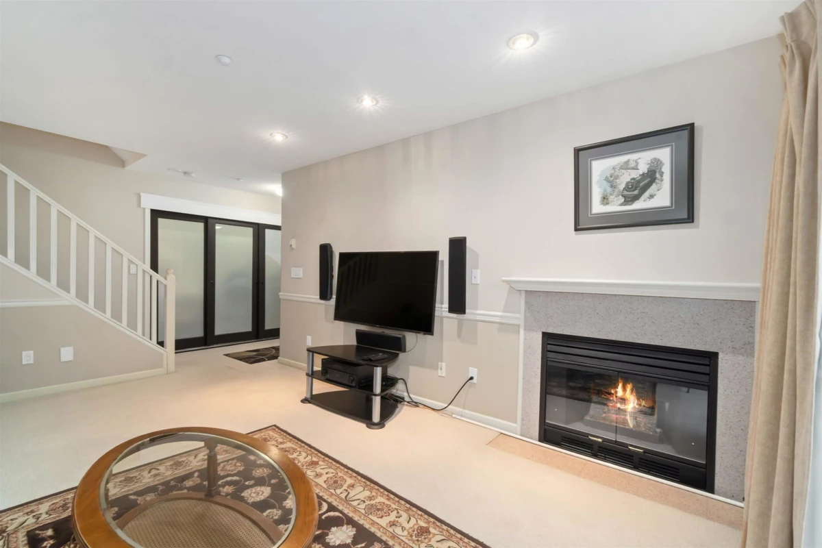 Hot Tub / Spa Photo of 54 323 Governors Court, New Westminster, BC