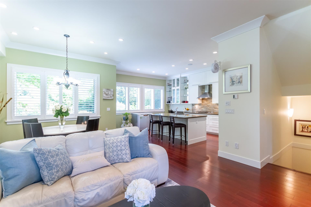 Family Room Photo of 18 3122 160 Street, Surrey, BC