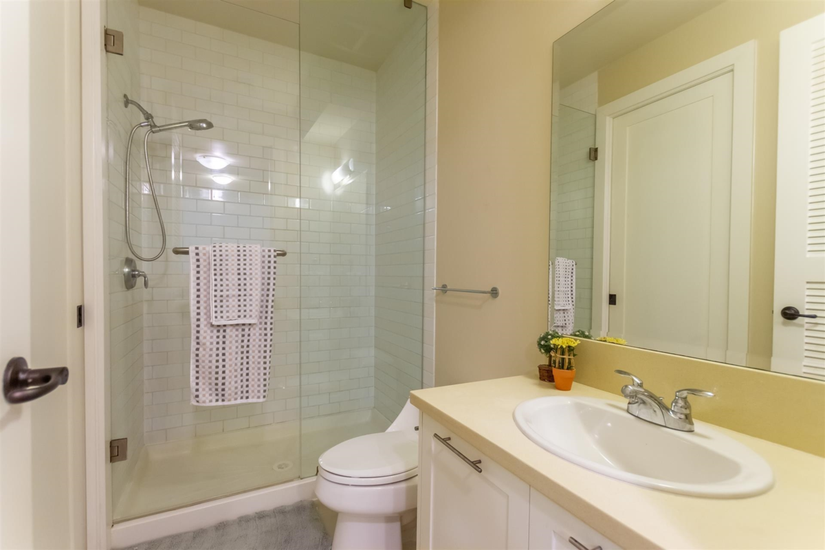 Office / Den Photo of 18 3122 160 Street, Surrey, BC