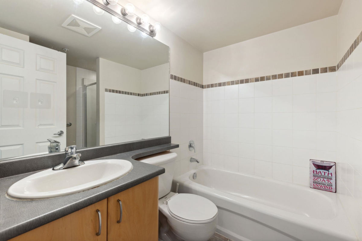 Basement Recreation Room Photo of 39 14855 100 Avenue, Surrey, BC