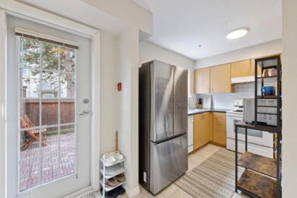 Breakfast Nook Photo of 39 14855 100 Avenue, Surrey, BC
