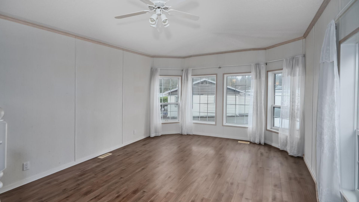 Living Room Photo of 52 3931 198 Street, Langley, BC