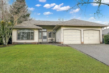 18589 62 Avenue, Surrey, BC, Surrey — Single Family Residence for sale