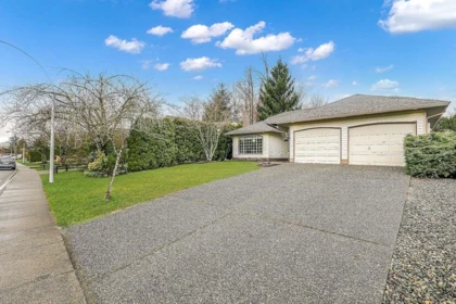 18589 62 Avenue, Surrey, BC, Surrey — Single Family Residence for sale