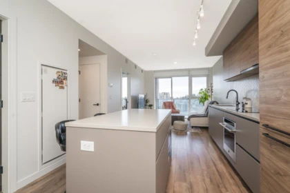 Kitchen Island Photo of 1301 13428 105 Avenue, Surrey, BC