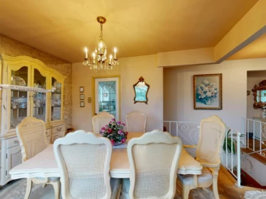 Breakfast Nook Photo of 1415 Kaslo Street, Vancouver, BC