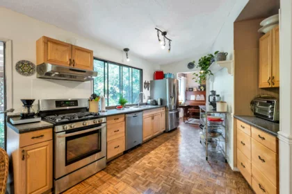 Pantry Photo of 17300 26 Avenue, Surrey, BC