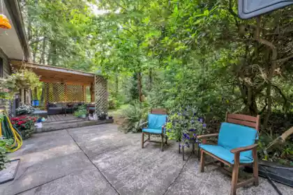Staircase Photo of 17300 26 Avenue, Surrey, BC