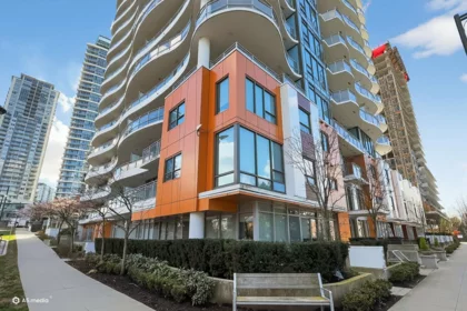 2602 13318 104 Avenue, Surrey, BC, Surrey — Apartment/Condo for sale
