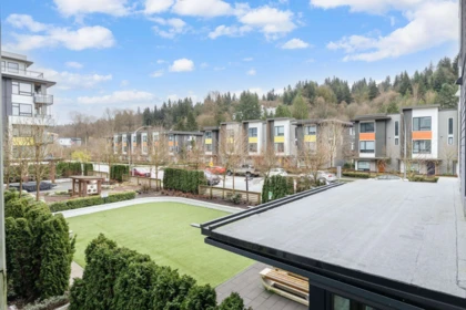Front Yard Photo of 212 3018 St George Street, Port Moody, BC