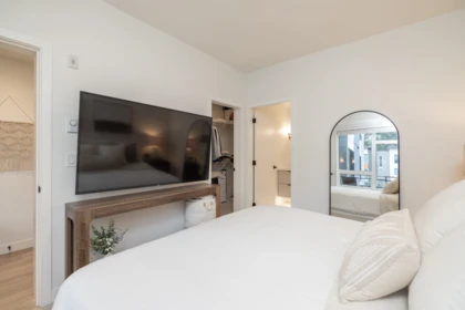 Office / Den Photo of 212 3018 St George Street, Port Moody, BC