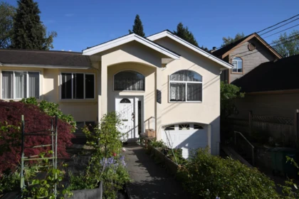 7546 12th Avenue, Burnaby, BC, Burnaby — Half Duplex for sale