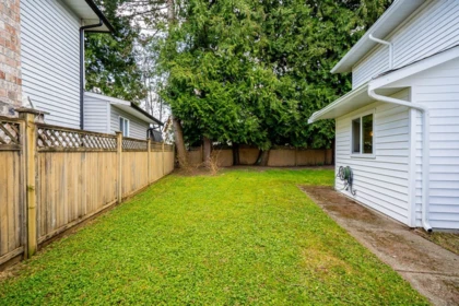 Front Yard Photo of 12946 66a Avenue, Surrey, BC