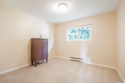 Laundry Room Photo of 12946 66a Avenue, Surrey, BC