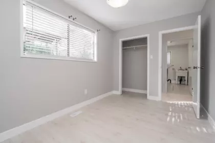 Entry Foyer Photo of 3363 271a Street, Langley, BC