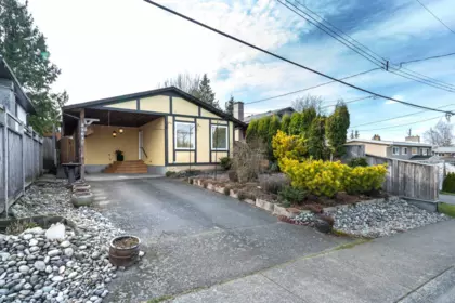 3363 271a Street, Langley, BC, Langley — Single Family Residence for sale