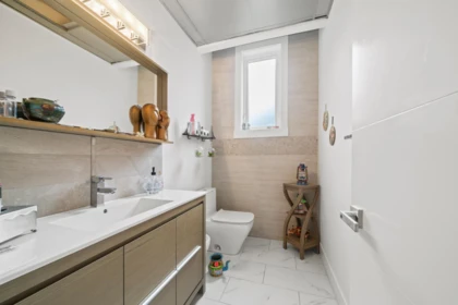Powder Room Photo of 116 Deerview Lane, Anmore, BC