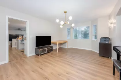 Kitchen Photo of 418 Balfour Drive, Coquitlam, BC