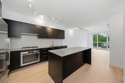307 6180 Cooney Road, Richmond, BC, Richmond — Apartment/Condo for sale