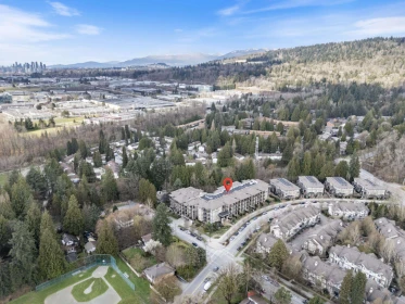 Hot Tub / Spa Photo of 209 3399 Noel Drive, Burnaby, BC