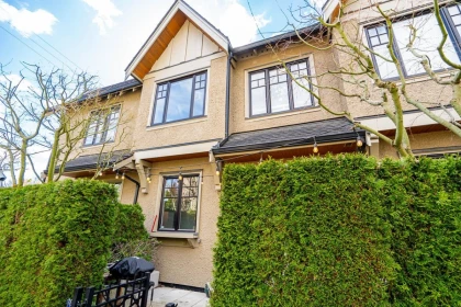 Aerial View of 991 W 38th Avenue, Vancouver, BC