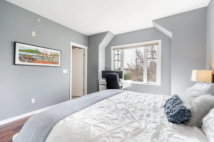 Entry Foyer Photo of 991 W 38th Avenue, Vancouver, BC