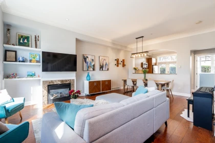 Kitchen Photo of 991 W 38th Avenue, Vancouver, BC