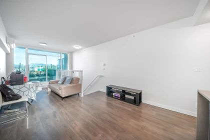 Kitchen Photo of 515 5599 Cooney Road, Richmond, BC