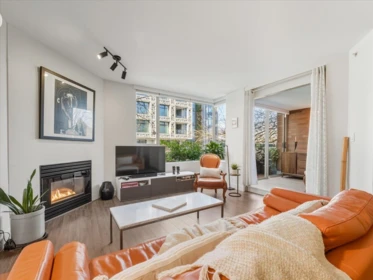 205 2438 Heather Street, Vancouver, BC, Vancouver — Apartment/Condo for sale