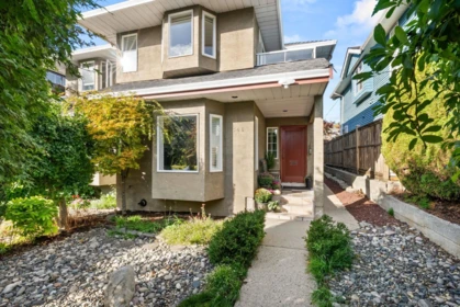 346 W 14th Street, North Vancouver, BC, North Vancouver — Half Duplex for sale