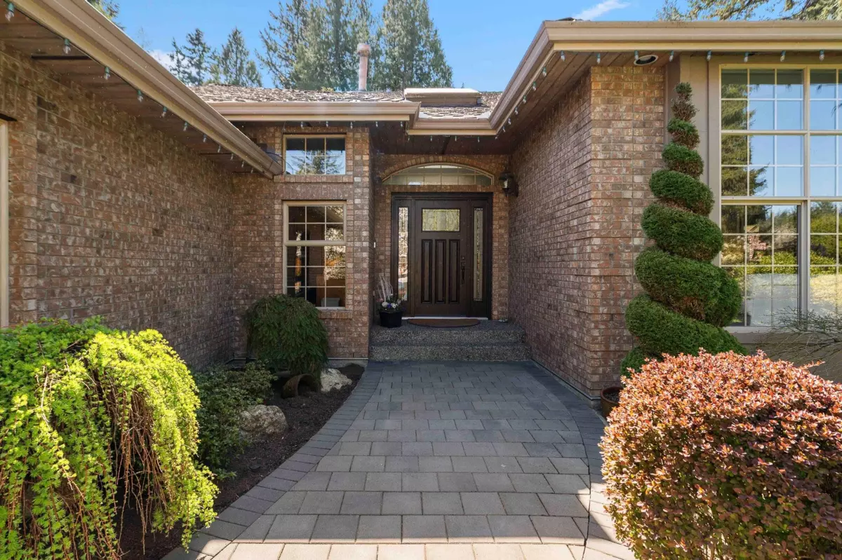 Living Room Photo of 12076 57 Avenue, Surrey, BC