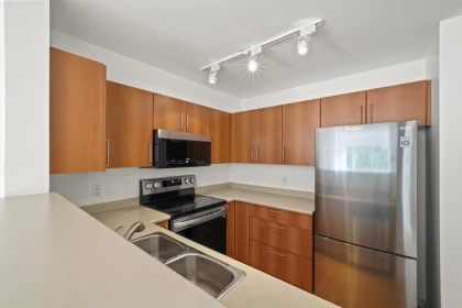 Walk-In Closet Photo of 301 3575 Euclid Avenue, Vancouver, BC