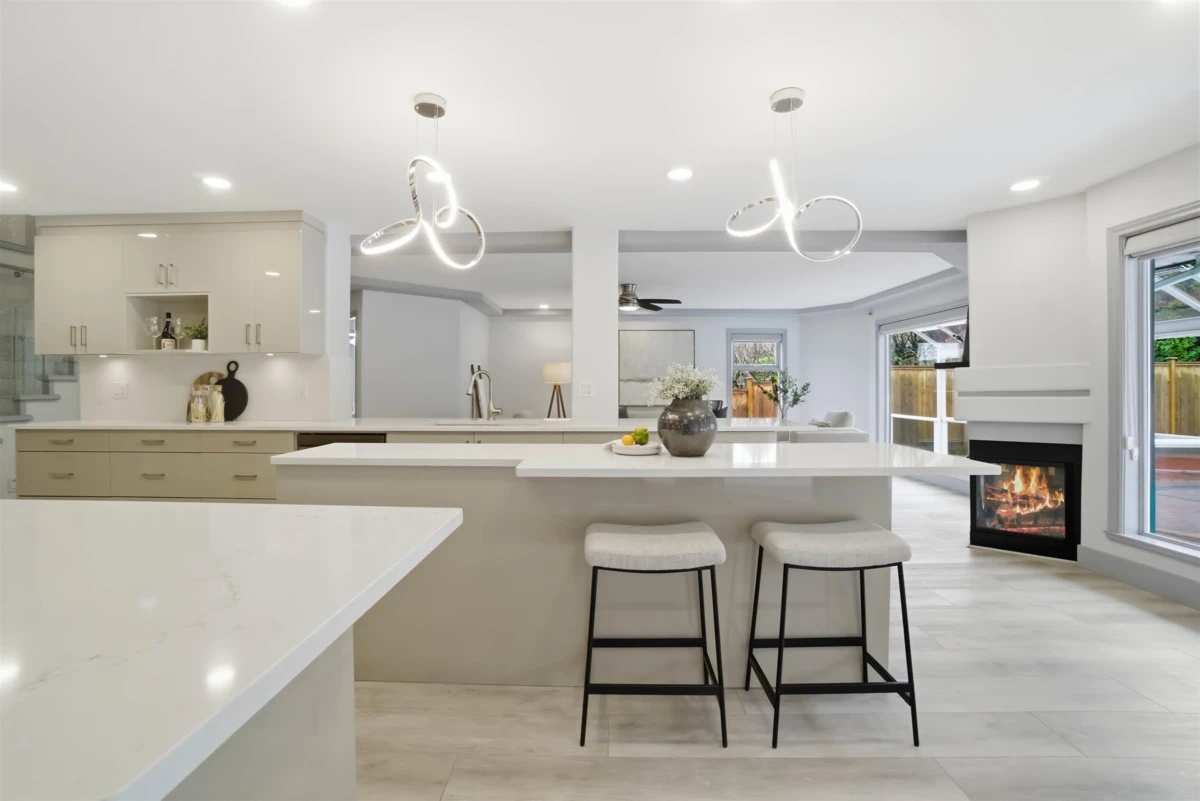 Dining Area Photo of 2271 Sorrento Drive, Coquitlam, BC