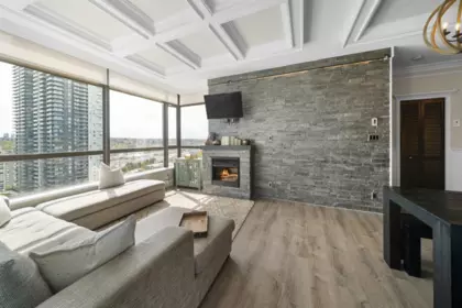 1906 4132 Halifax Street, Burnaby, BC, Burnaby — Apartment/Condo for sale