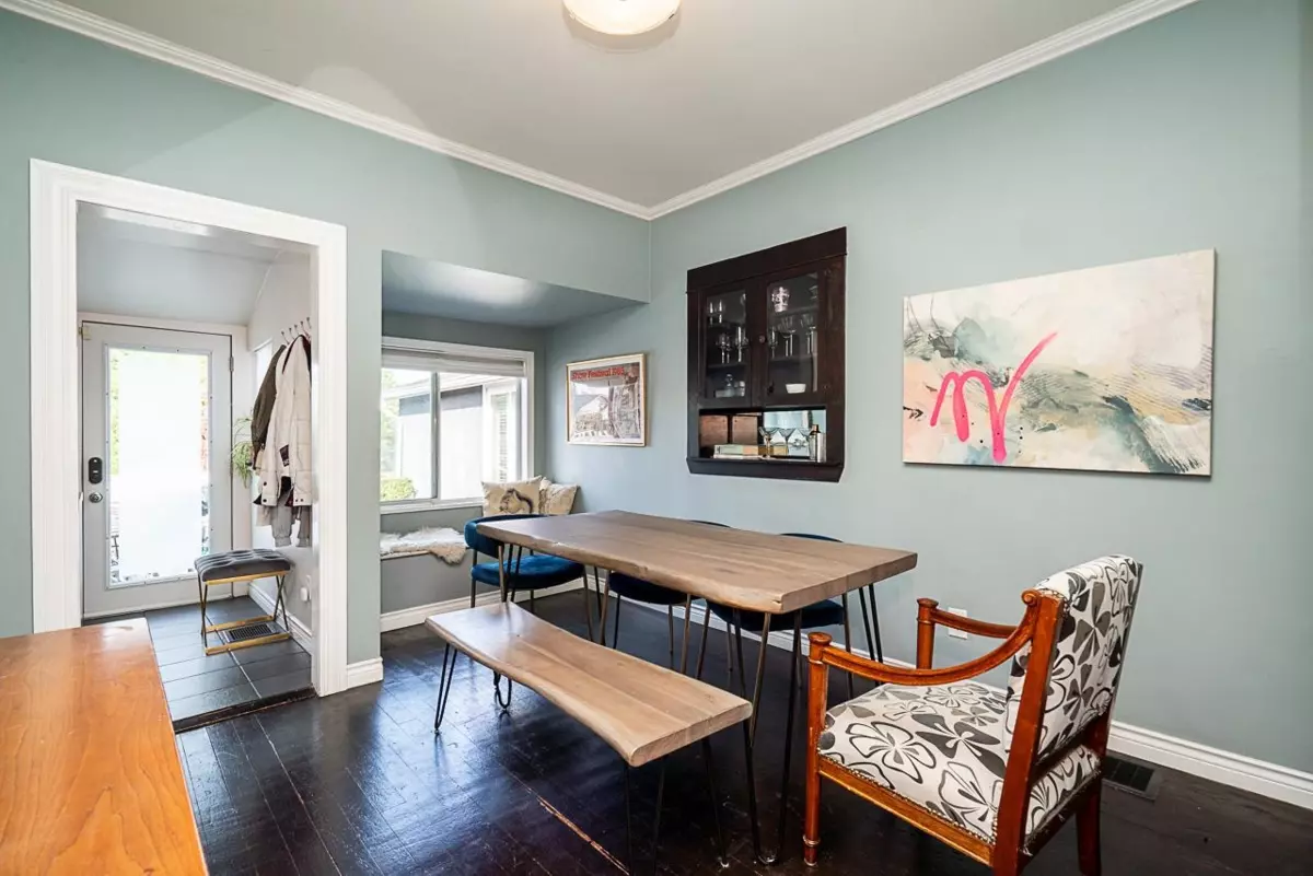 Family Room Photo of 1623 E 12th Avenue, Vancouver, BC